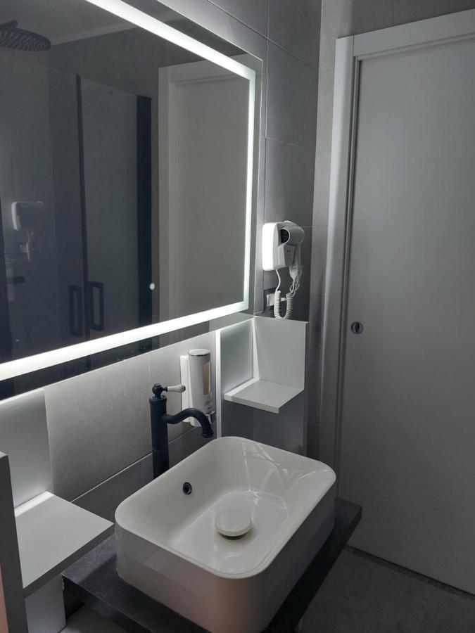 My Space In Rome - NEW - Colosseo - Via Leonina Esterno foto